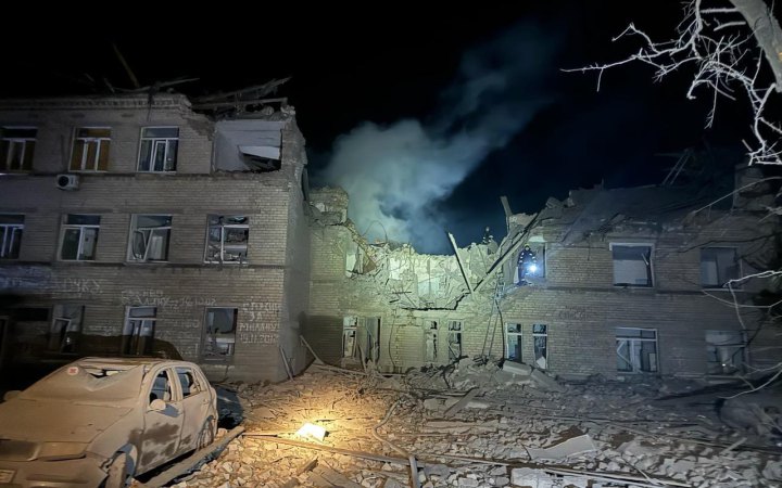 Друга за ніч атака по Селидовому: пошкоджено лікарню