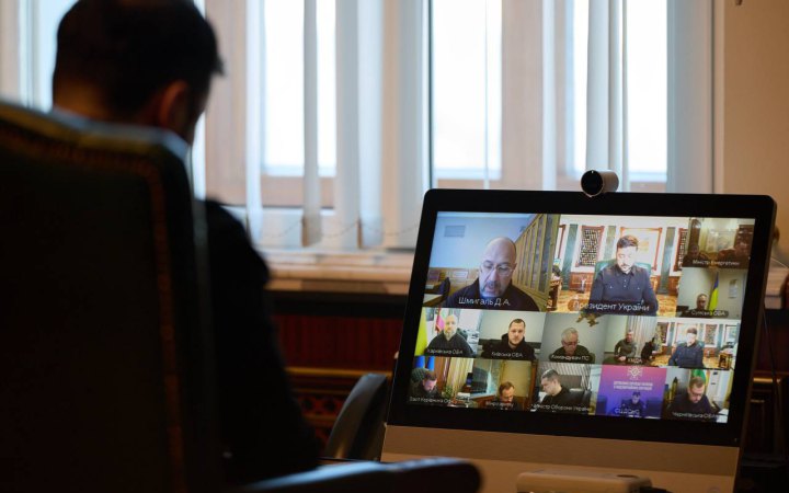 Зеленський провів енергетичний селектор щодо ситуації у найскладніших регіонах