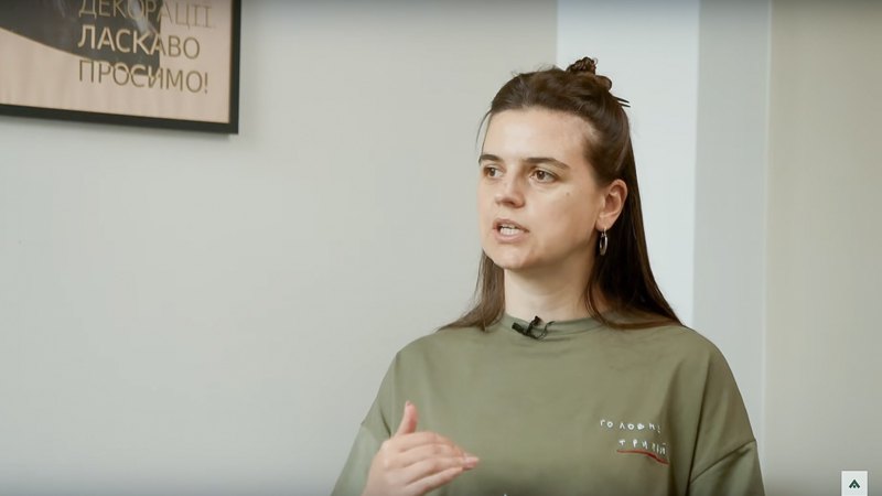 Олена Апчел