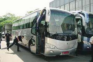 У Києві затримали автобуси з людьми для "каруселей"