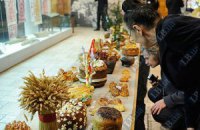 В Киеве открылась выставка обрядовых хлебов со всей Украины в память о Голодоморе 
