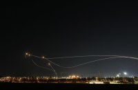 Ізраїль заявив про збиття кількох іранських ракет уже після того, як набуло чинності припинення вогню. Обіцяв відповідь