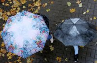 У неділю на більшості території України очікується дощ та мокрий сніг