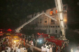 У Пакистані кількість жертв пожежі на фабриці наближається до 300