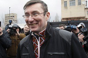 Луценко не видит преград для помилования Тимошенко