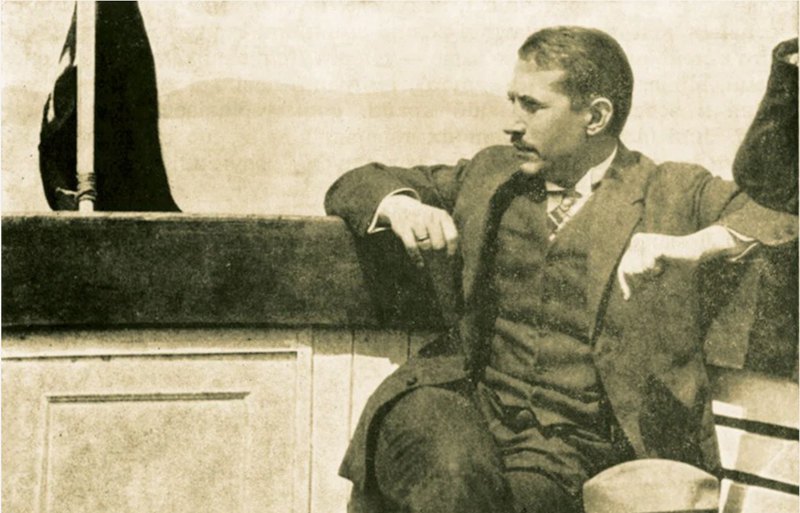 Євген Коновалець під час прогулянки Женевським озером. Фото 1930-х років