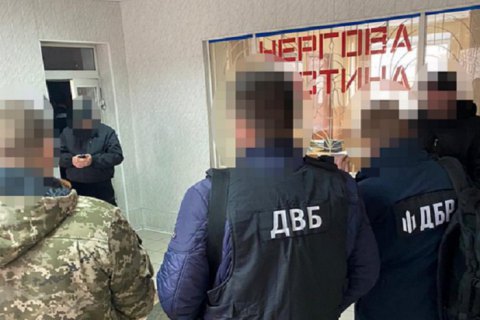 ГБР провело обыски в Нацполиции Винницкой области по делу о хищении служебного бензина
