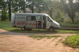 Нардеп від Народної партії залучив для агітації клоунів