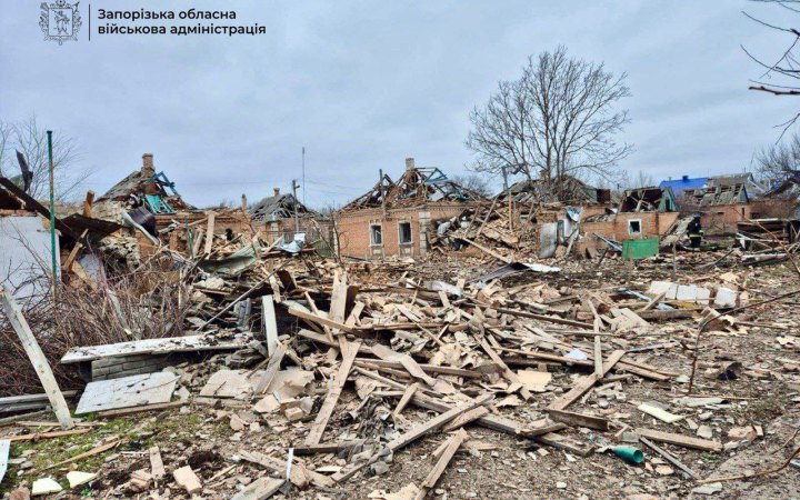 Унаслідок удару по Оріхову поранено 71-річну жінку