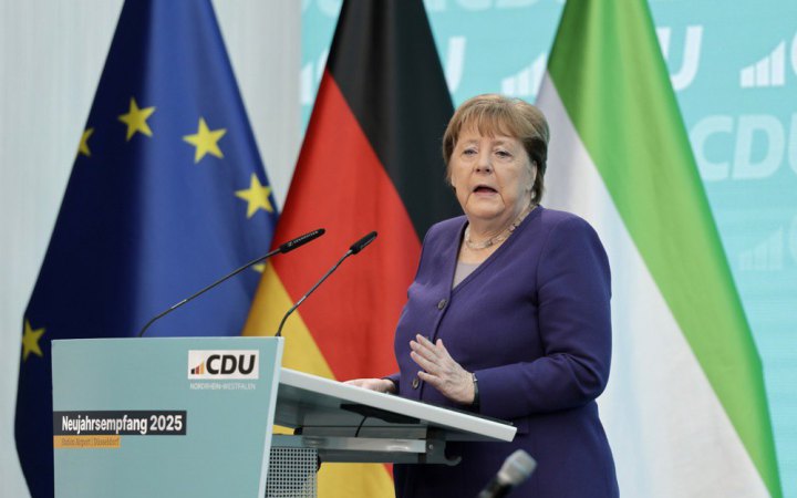 Меркель заперечила плани щодо відновлення політичної кар'єри