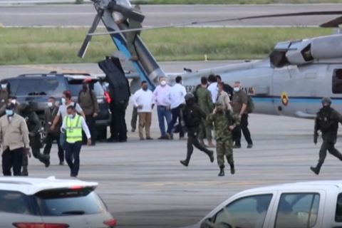 В Колумбии обстреляли вертолет с президентом страны на борту