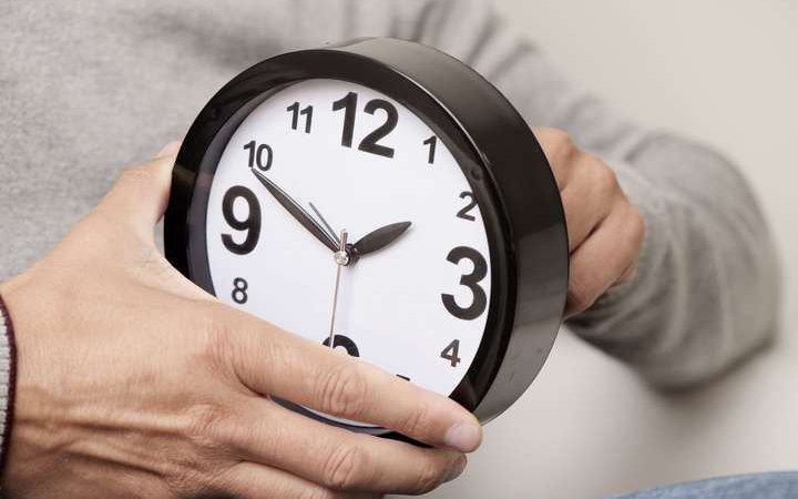 Іспанія вимагає скасувати в ЄС переведення годинників