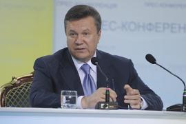 Янукович: на Майдан вышли бюрократы и коррупционеры