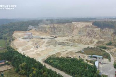 ДБР підозрює керівника лісгоспу на Львівщині у незаконному використанні земель на 40 млн грн 