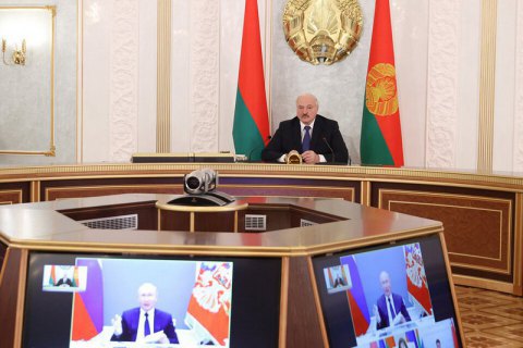 Лукашенко поддержал упрек Путина в уменьшении суверенитета Украины