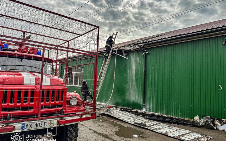 На Харківщині російські війська атакували торговельний заклад, є поранені