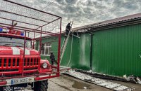 На Харківщині російські війська атакували торговельний заклад, є поранені