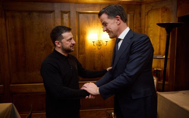 Зеленський провів розмову із генсеком НАТО: у пріоритеті розширення програми PURL