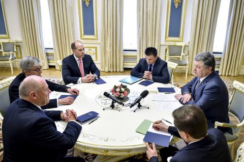 Порошенко призвал Всемирный конгресс украинцев помочь в освобождении Савченко
