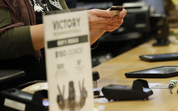 Каліфорнія планує аналювати 17 000 комерційних водійських посвідчень, виданих іммігрантам