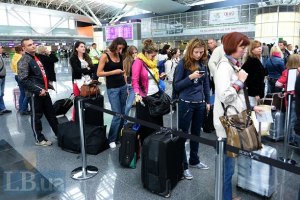 "Борисполь" недосчитался 300 тыс. пассажиров из-за проблем "АэроСвита"