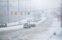 КМДА надала рекомендації водіям і пішоходам у зв'язку з ожеледицею і снігопадом