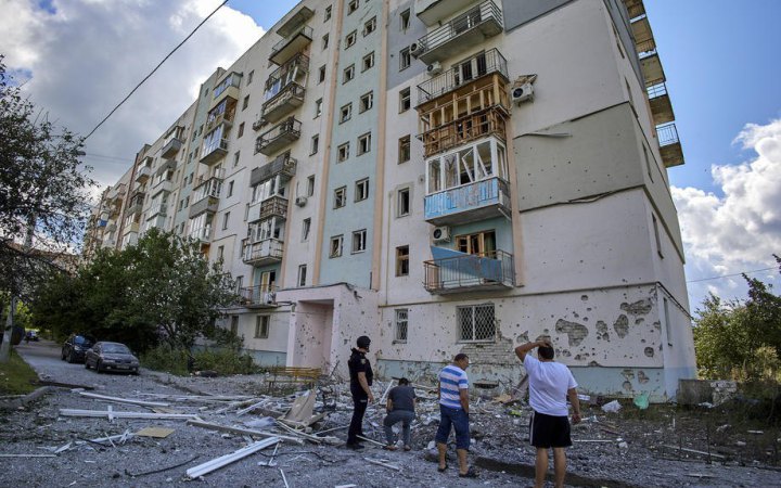 Росіяни обстріляли густонаселений район Харкова. Загинули троє людей, поранено понад 20 (оновлено)