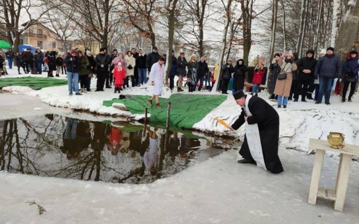 Львівська міськрада заборонила пірнання на Водохреща