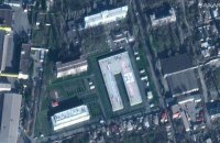 ​Супутникове фото "військової бази росіян" у Маріуполі виявилося моргом, - Андрющенко
