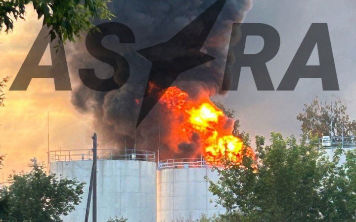 Третя уражена ціль за ніч: у Тамбовській області горить нафтобаза після атаки дронів