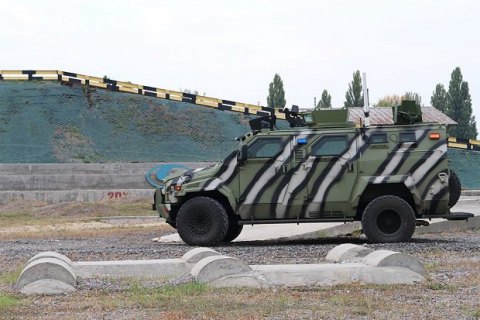 В Україні випустили перший бронеавтомобіль з автопілотом