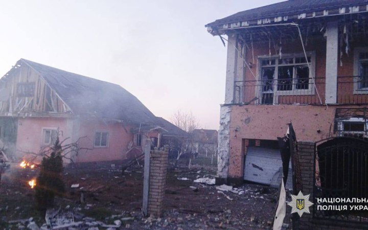 Російські дрони атакували громади Чернгівщини: є загиблий, пошкоджені будинки та авто