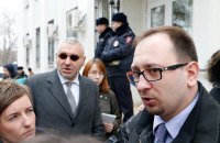 Адвокат выразил надежду, что процесс передачи Савченко будет осуществляться в ускоренном режиме