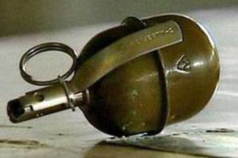 Чоловік кинув гранату у рідну сестру