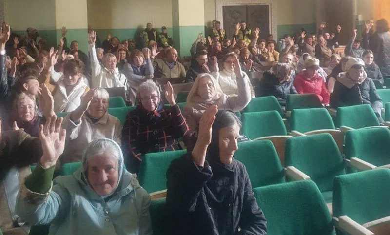 Релігійна громада села Мрин Носівської громади на Чернігівщині 3 травня 2025 року ухвалила рішення про перехід
з підпорядкування Української православної церкви (в єдності з Моспатріархатом) до Православної церкви України (ПЦУ).