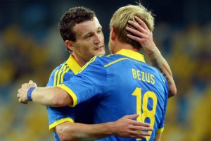 Фоменко срочно вызвал Безуса в сборную Украины
