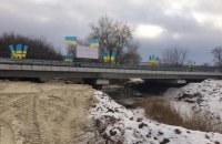 В Северске восстановили уничтоженный боевиками мост