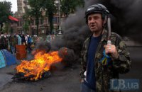 На Майдане обещают ввести "сухой закон" и требують отчета правительства