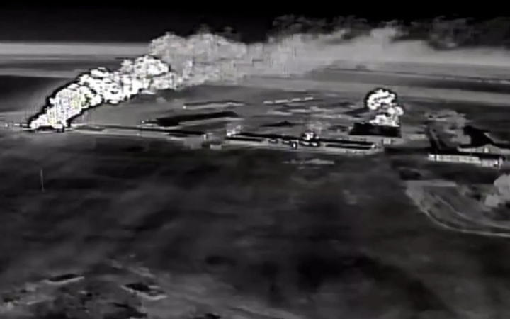 Джерела: безпілотники СБУ уразили Євпаторійський авіаремонтний завод та два ЗРГК "Панцир-С2" біля аеродрому Джанкой