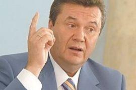 Янукович пообещал дать достойный отпор незванным гостям в «Межигорье»