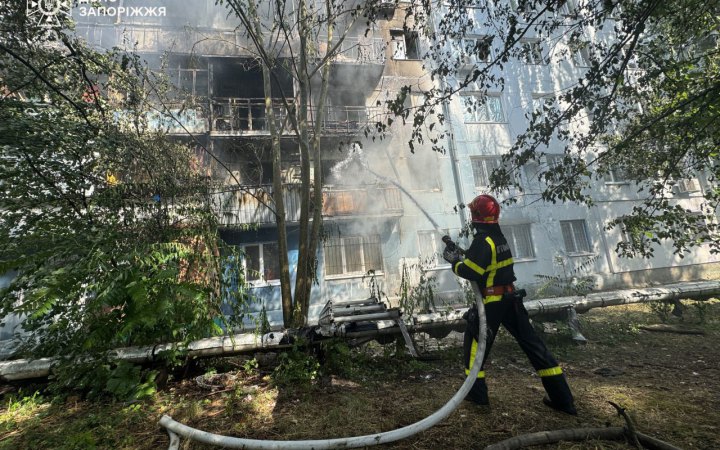​У Запоріжжі горіла п’ятиповерхівка, є постраждалі