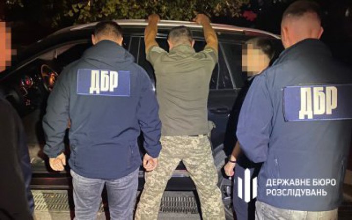 В Одесі ДБР викрило злочинну схему видачі "білих квитків" для депутатів