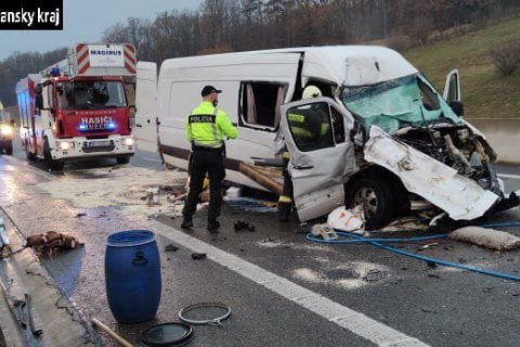 У Словаччині в ДТП з мікроавтобусом з України загинула жінка