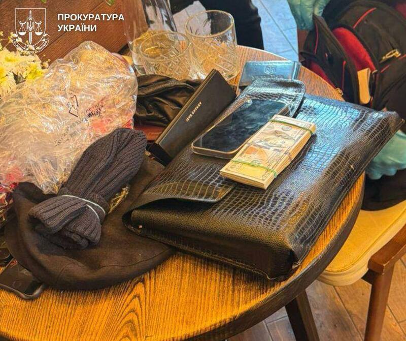 Депутату з Тернопільщини підозрюють в обіцянці працевлаштувати для бронювання