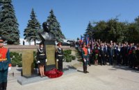 В Донецке установили памятник главарю "ДНР" Захарченко