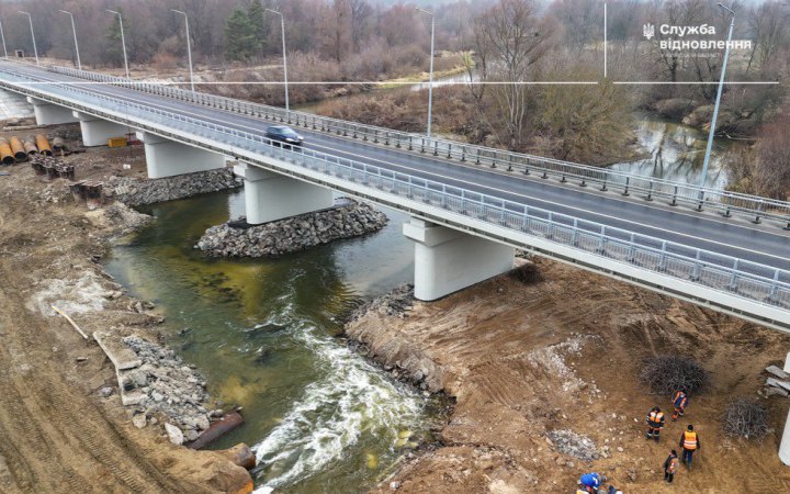 Відкрито рух для всіх видів автотранспорту мостом через Тетерів на трасі Київ – Ковель – Ягодин 