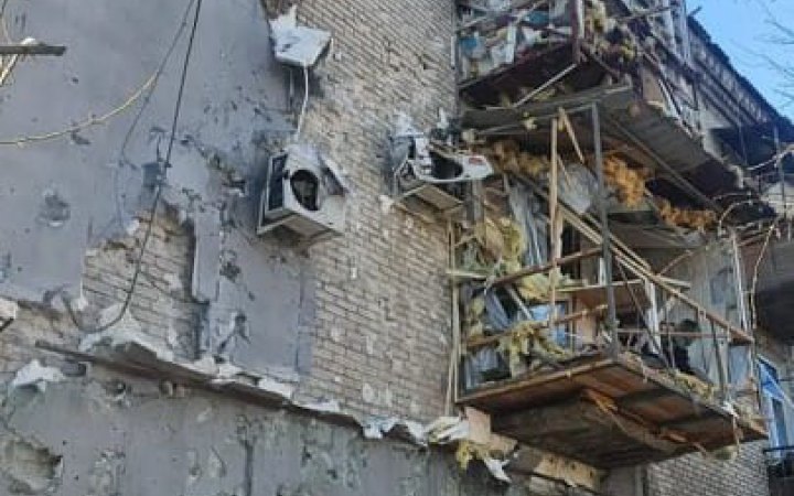 Снаряди росіян влучили по сімох будинках на Луганщині, поранено чотирьох цивільних, – Гайдай