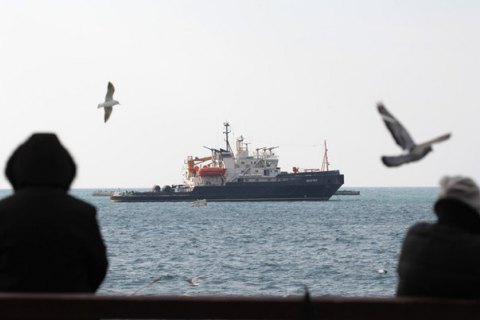 В Черное море вошли три военных корабля РФ