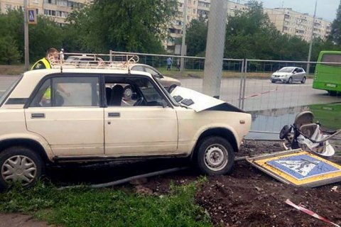 Водитель, сбивший коляску с пятимесячным младенцем в Харькове, арестован
