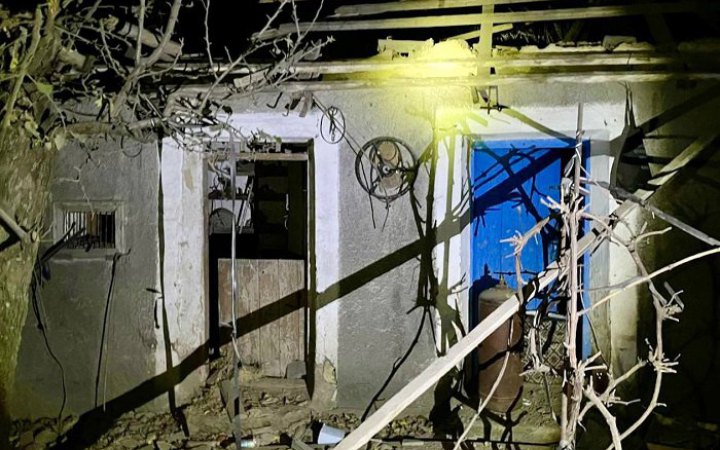 Уночі росіяни скерували понад 50 снарядів на міста і села Нікопольського району Дніпропетровщини